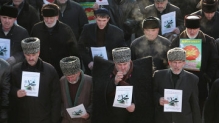 Представители православной церкви участвуют в митинге в Грозном
